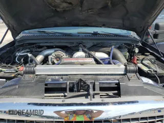 2004 Ford Excursion Special Serv z VIN 1FMSU41P04EB42532, wystawiony jako Copart lot #63594815 z przebiegiem 209 937 mil mil oraz Czysty tytuł • Clean title. Historia ofert i sprzedaży dostępna na DreamBid. Obrazek 12.