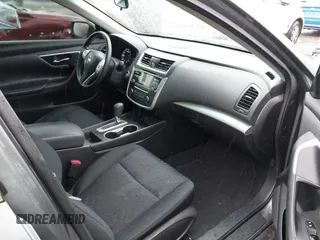 2016 Nissan Altima SR with VIN 1N4AL3AP8GC211499, listed as a IAAI auction lot 41976836 with 91,269 mi miles and . Bid and sale history available at DreamBid. Image 5.