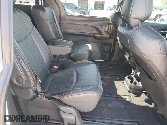 2024 Toyota Sienna LE with VIN 5TDCSKFC3RS120969, listed as a Copart auction lot 72953254 with 17,172 mi miles and Salvage Title. Bid and sale history available at carsss.com. Image 12.