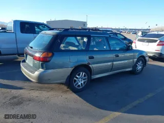 2002 Subaru Legacy Wagon Outback w/RB Equip with VIN 4S3BH665526615389, listed as a IAAI auction lot 41868984 with 265,266 mi miles. Bid and sale history available at carsss.com. Image 4.