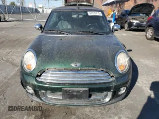 2011 MINI Convertible with VIN WMWZN3C59BTZ78447, listed as a Copart auction lot 87526775 with 114,665 mi miles and Clean title. Bid and sale history available at DreamBid. Image 5.