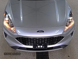 2022 Ford Escape SE z VIN 1FMCU0G61NUB33373, wystawiony jako IAAI lot #42791529 z przebiegiem 56 067 mil mil oraz . Historia ofert i sprzedaży dostępna na DreamBid. Obrazek 29.