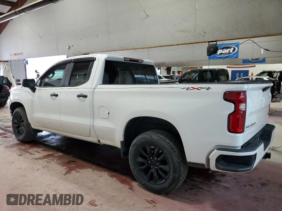 2019 Chevrolet Silverado 1500 Custom with VIN 1GCRYBEH8KZ404690, listed as a Copart auction lot 79660354 with 84,269 mi miles and Salvage Title. Bid and sale history available at DreamBid. Image 2.