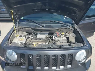 2016 Jeep Patriot Latitude with VIN 1C4NJPFA1GD526944, listed as a IAAI auction lot 42045701 with 123,364 mi miles and . Bid and sale history available at DreamBid. Image 10.