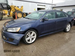2015 Volkswagen Passat SE with VIN 1VWBV7A34FC061724, listed as a Copart auction lot 57807895 with 101,621 mi miles and Salvage title. Bid and sale history available at DreamBid. Image 1.