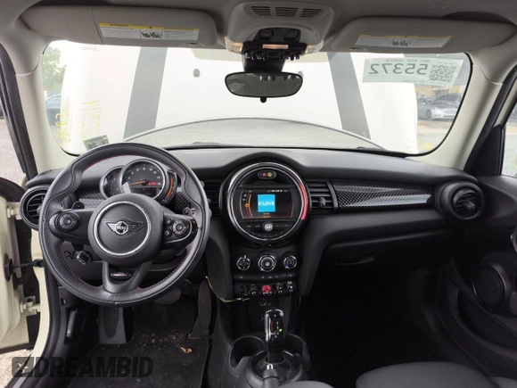 2021 MINI Hardtop 4 Door Cooper S with VIN WMWXU9C09M2P43346, listed as a Copart auction lot 68969854 with 22,394 mi miles and Salvage title. Bid and sale history available at DreamBid. Image 9.