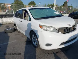 2011 Toyota Sienna with VIN 5TDZK3DC6BS079634, listed as a IAAI auction lot 41506833 with 112,051 mi miles. Bid and sale history available at carsss.com. Image 6.