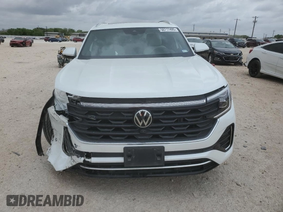 2024 Volkswagen Atlas SEL Premium R-Line с VIN 1V2FE2CA9RC205256, выставлен на аукционе Copart как лот 50717495 с пробегом 22 786 миль миль и Списание • Salvage title. История ставок и продаж доступна на DreamBid. Изображение 5.