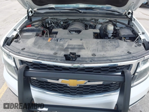 2018 Chevrolet Tahoe Commercial z VIN 1GNSKDEC8JR242164, wystawiony jako IAAI lot #42779273 z przebiegiem 134 654 mil mil oraz . Historia ofert i sprzedaży dostępna na DreamBid. Obrazek 10.