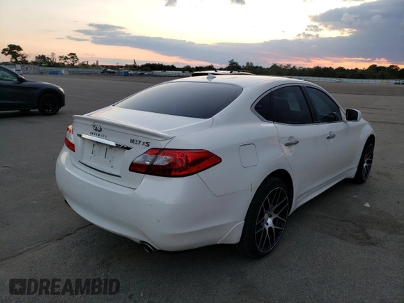 2013 Infiniti M z VIN JN1BY1AR7DM600665, wystawiony jako Copart lot #77931154 z przebiegiem Nie podano mil oraz Nie do naprawy • Non repairable. Historia ofert i sprzedaży dostępna na DreamBid. Obrazek 3.