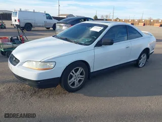 1998 Honda Accord Cpe EX with VIN 1HGCG225XWA020242, listed as a IAAI auction lot 41462338 with 153,891 mi miles. Bid and sale history available at carsss.com. Image 18.