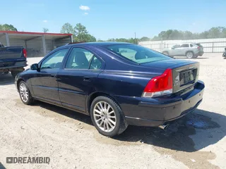 2007 Volvo S60 2.5L Turbo with VIN YV1RS592972623502, listed as a IAAI auction lot 41599575 with 93,983 mi miles. Bid and sale history available at carsss.com. Image 3.