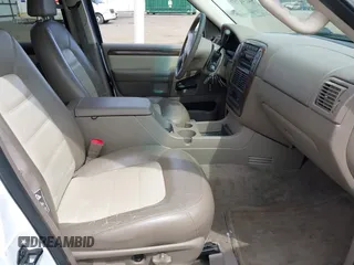 2002 Ford Explorer Eddie Bauer с VIN 1FMDU74E22ZA67021, выставлен на аукционе IAAI как лот 42741797 с пробегом 124 567 миль миль и . История ставок и продаж доступна на DreamBid. Изображение 5.