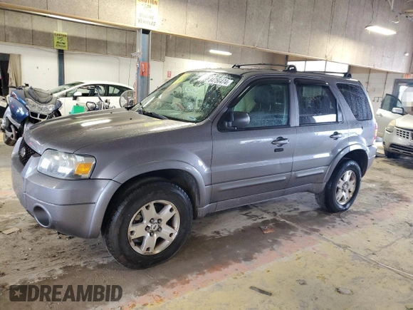 2007 Ford Escape Limited with VIN 1FMCU941X7KB98847, listed as a Copart auction lot 84756474 with 217,576 mi miles and Salvage Title. Bid and sale history available at carsss.com. Image 1.