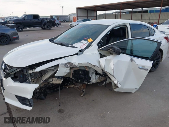 2018 Nissan Altima SV with VIN 1N4AL3AP6JC213193, listed as a IAAI auction lot 41880679 with 109,594 mi miles and . Bid and sale history available at carsss.com. Image 6.