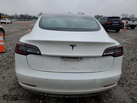 2020 Tesla Model 3 Standard Range Plus z VIN 5YJ3E1EA0LF710043, wystawiony jako Copart lot #51627855 z przebiegiem Nie podano mil oraz Szkoda całkowita • Salvage title. Historia ofert i sprzedaży dostępna na DreamBid. Obrazek 6.