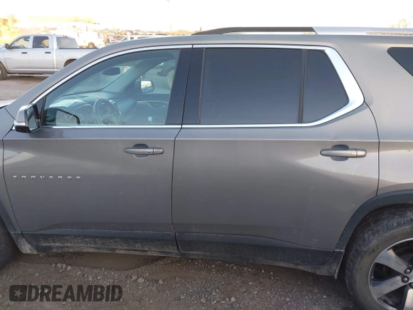 2018 Chevrolet Traverse LT Leather with VIN 1GNEVHKW6JJ209186, listed as a IAAI auction lot 41019375 with 112,467 mi miles. Bid and sale history available at carsss.com. Image 14.