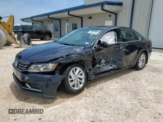 2018 Volkswagen Passat SE z VIN 1VWBA7A35JC038246, wystawiony jako Copart lot #56144005 z przebiegiem 67 561 mil mil oraz Czysty tytuł • Clean title. Historia ofert i sprzedaży dostępna na DreamBid. Obrazek 1.