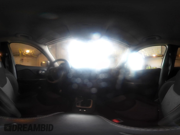 2018 Jeep Cherokee Latitude с VIN 1C4PJMCB3JD561285, выставлен на аукционе IAAI как лот 42123569 с пробегом 151 886 миль миль и . История ставок и продаж доступна на DreamBid. Изображение 18.