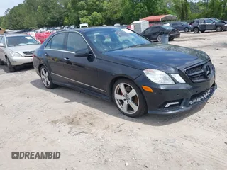 2011 Mercedes-Benz E 350 Luxury z VIN WDDHF8HB0BA269785, wystawiony jako IAAI lot #42120896 z przebiegiem 170 433 mil mil oraz . Historia ofert i sprzedaży dostępna na DreamBid. Obrazek 1.