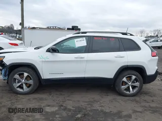 2022 Jeep Cherokee Limited with VIN 1C4PJMDX6ND550698, listed as a IAAI auction lot 41238598 with 18,006 mi miles and . Bid and sale history available at DreamBid. Image 14.