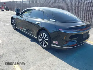 2023 Lucid Air Pure z VIN 50EA1PFA6PA009358, wystawiony jako IAAI lot #41950291 z przebiegiem 54 526 mil mil oraz . Historia ofert i sprzedaży dostępna na DreamBid. Obrazek 3.