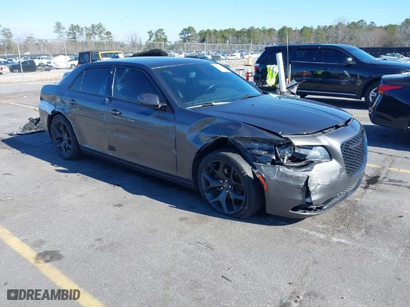 2021 Chrysler 300 with VIN 2C3CCABG3MH541036, listed as a IAAI auction lot 41470752 with NaN miles. Bid and sale history available at carsss.com. Image 1.