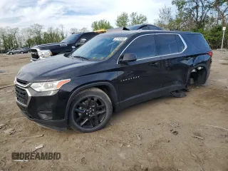 2020 Chevrolet Traverse LS z VIN 1GNERFKW7LJ313830, wystawiony jako Copart lot #51743465 z przebiegiem 56 874 mil mil oraz Szkoda całkowita • Salvage title. Historia ofert i sprzedaży dostępna na DreamBid. Obrazek 1.