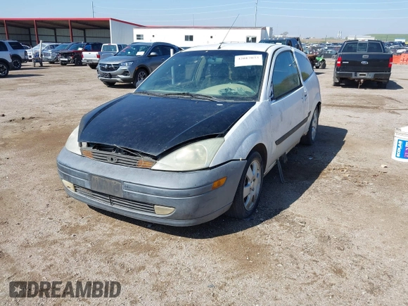 2001 Ford Focus ZX3 with VIN 3FAFP31341R247786, listed as a IAAI auction lot 42017033 with Not provided miles and . Bid and sale history available at DreamBid. Image 2.