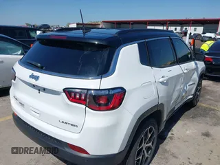 2024 Jeep Compass Limited с VIN 3C4NJDCN1RT142729, выставлен на аукционе IAAI как лот 42011879 с пробегом 8 693 миль миль и . История ставок и продаж доступна на DreamBid. Изображение 4.