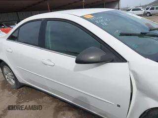 2006 Pontiac G6 6-Cyl z VIN 1G2ZG558364124834, wystawiony jako IAAI lot #41815411 z przebiegiem Nie podano mil oraz . Historia ofert i sprzedaży dostępna na DreamBid. Obrazek 12.