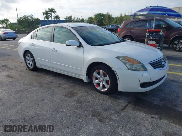 2007 Nissan Altima 2.5 S with VIN 1N4AL21E87C112979, listed as a IAAI auction lot 41929146 with 110,775 mi miles. Bid and sale history available at carsss.com. Image 1.