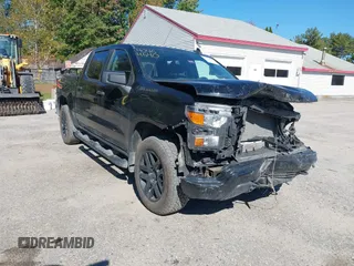 2022 Chevrolet Silverado 1500 Custom with VIN 1GCPDBEK8NZ542961, listed as a IAAI auction lot 40464540 with 45,122 mi miles. Bid and sale history available at carsss.com. Image 1.