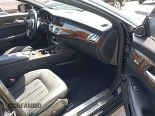 2014 Mercedes-Benz CLS 550 с VIN WDDLJ7DB4EA096883, выставлен на аукционе IAAI как лот 41866615 с пробегом 68 886 миль миль и . История ставок и продаж доступна на DreamBid. Изображение 5.