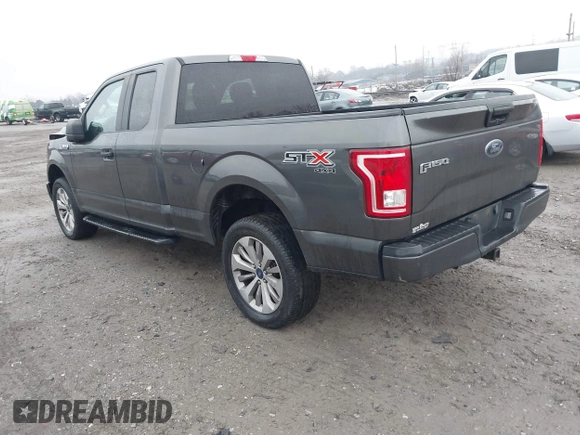 2017 Ford F-150 XL z VIN 1FTFX1EFXHKE03394, wystawiony jako IAAI lot #41471000 z przebiegiem 217 333 mil mil oraz . Historia ofert i sprzedaży dostępna na DreamBid. Obrazek 3.