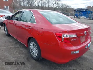 2012 Toyota Camry L z VIN 4T4BF1FK3CR204294, wystawiony jako IAAI lot #42039420 z przebiegiem 36 540 mil mil oraz . Historia ofert i sprzedaży dostępna na DreamBid. Obrazek 3.