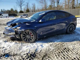 2022 Tesla Model Y Performance z VIN 7SAYGDEF1NF378634, wystawiony jako Copart lot #41436405 z przebiegiem 94 758 mil mil oraz Szkoda całkowita • Salvage title. Historia ofert i sprzedaży dostępna na DreamBid. Obrazek 1.