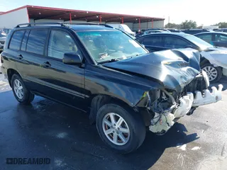 2006 Toyota Highlander with VIN JTEGP21A560111287, listed as a IAAI auction lot 41392554 with 171,024 mi miles. Bid and sale history available at carsss.com. Image 1.