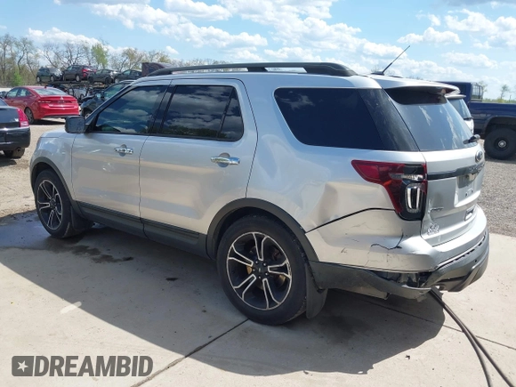 2013 Ford Explorer Sport z VIN 1FM5K8GT3DGC08879, wystawiony jako IAAI lot #42120822 z przebiegiem 183 713 mil mil oraz . Historia ofert i sprzedaży dostępna na DreamBid. Obrazek 3.