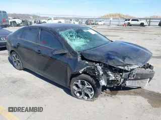 2019 Kia Forte LXS with VIN 3KPF24AD0KE108674, listed as a IAAI auction lot 41764134 with 83,887 mi miles. Bid and sale history available at carsss.com. Image 1.