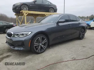 2022 BMW 3 Series 330i xDrive z VIN 3MW5R7J02N8C27106, wystawiony jako Copart lot #48735865 z przebiegiem 31 931 mil mil oraz Szkoda całkowita • Salvage title. Historia ofert i sprzedaży dostępna na DreamBid. Obrazek 1.