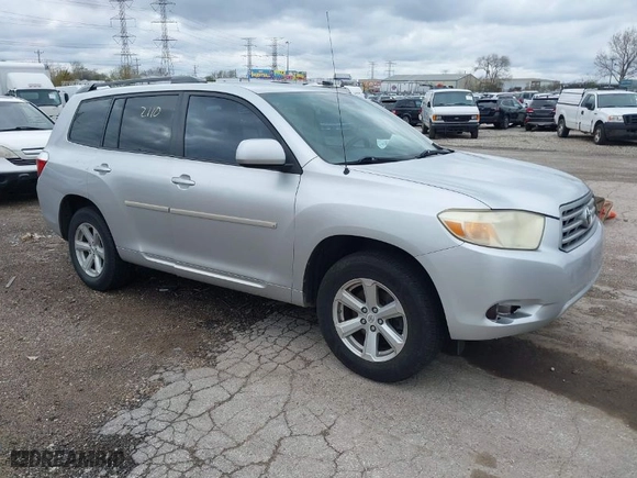 2009 Toyota Highlander with VIN JTEDS41A792092585, listed as a IAAI auction lot 42092110 with 266,217 mi miles. Bid and sale history available at carsss.com. Image 1.