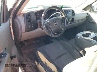 2010 GMC Sierra 1500 with VIN 1GTSKTE37AZ261548, listed as a Copart auction lot 88654795 with 169,543 mi miles and Clean Title. Bid and sale history available at DreamBid. Image 8.