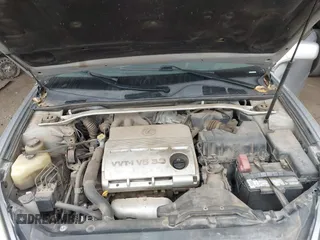 2005 Lexus ES 330 with VIN JTHBA30GX55084129, listed as a IAAI auction lot 42067706 with 201,831 mi miles. Bid and sale history available at carsss.com. Image 10.