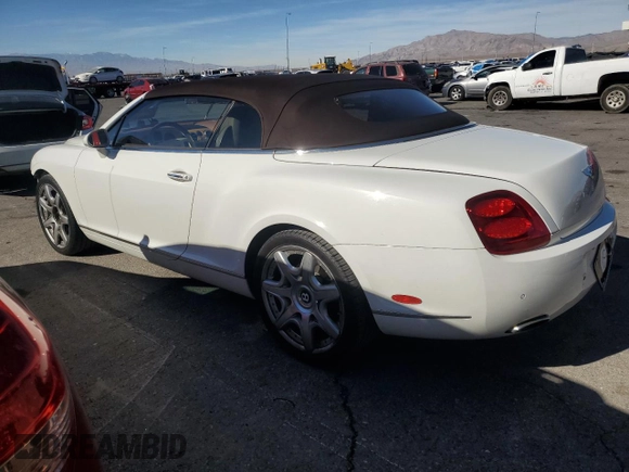 2008 Bentley Continental GT z VIN SCBDR33W58C054660, wystawiony jako Copart lot #42634355 z przebiegiem 39 068 mil mil oraz Szkoda całkowita • Salvage title. Historia ofert i sprzedaży dostępna na DreamBid. Obrazek 2.