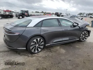 2023 Lucid Air Touring z VIN 50EA1TEA9PA005136, wystawiony jako Copart lot #82828153 z przebiegiem Nie podano mil oraz Nie do naprawy. Historia ofert i sprzedaży dostępna na DreamBid. Obrazek 3.