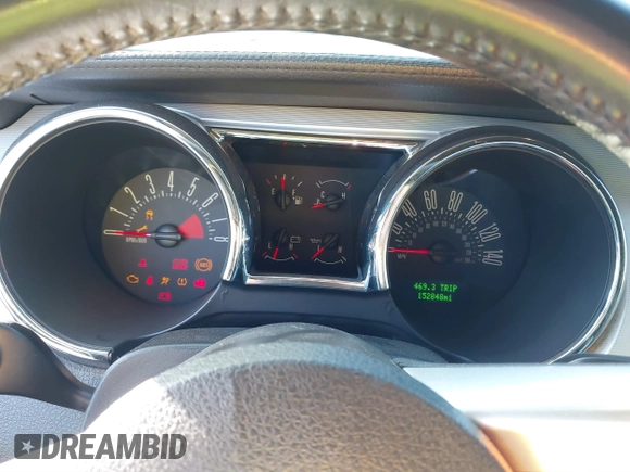 2007 Ford Mustang GT Deluxe with VIN 1ZVFT85H375254388, listed as a IAAI auction lot 41650100 with 152,848 mi miles and . Bid and sale history available at carsss.com. Image 7.