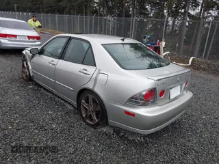 2004 Lexus IS 300/350 with VIN JTHBD192840091255, listed as a IAAI auction lot 41636864 with 359,309 mi miles and . Bid and sale history available at DreamBid. Image 3.