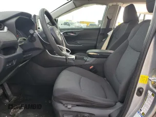 2020 Toyota RAV4 XLE with VIN 2T3P1RFV0LC095311, listed as a Copart auction lot 49062135 with 76,779 mi miles and Salvage Title. Bid and sale history available at carsss.com. Image 7.