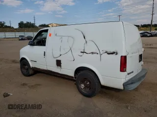 2001 GMC Safari Cargo with VIN 1GTDL19WX1B511307, listed as a Copart auction lot 73631264 with Not Provided miles and Salvage Title. Bid and sale history available at carsss.com. Image 2.